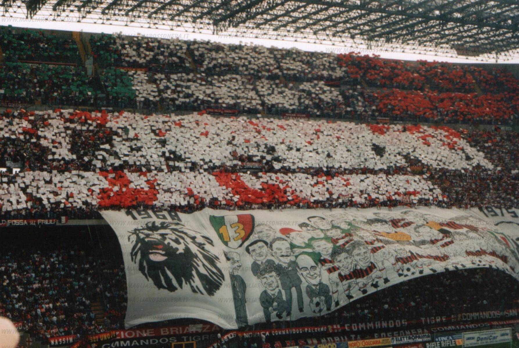 正是他们在 正是他们在