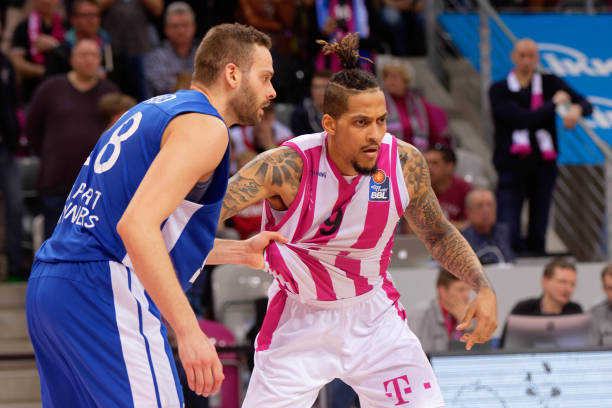 送出威胁球 送出威胁球